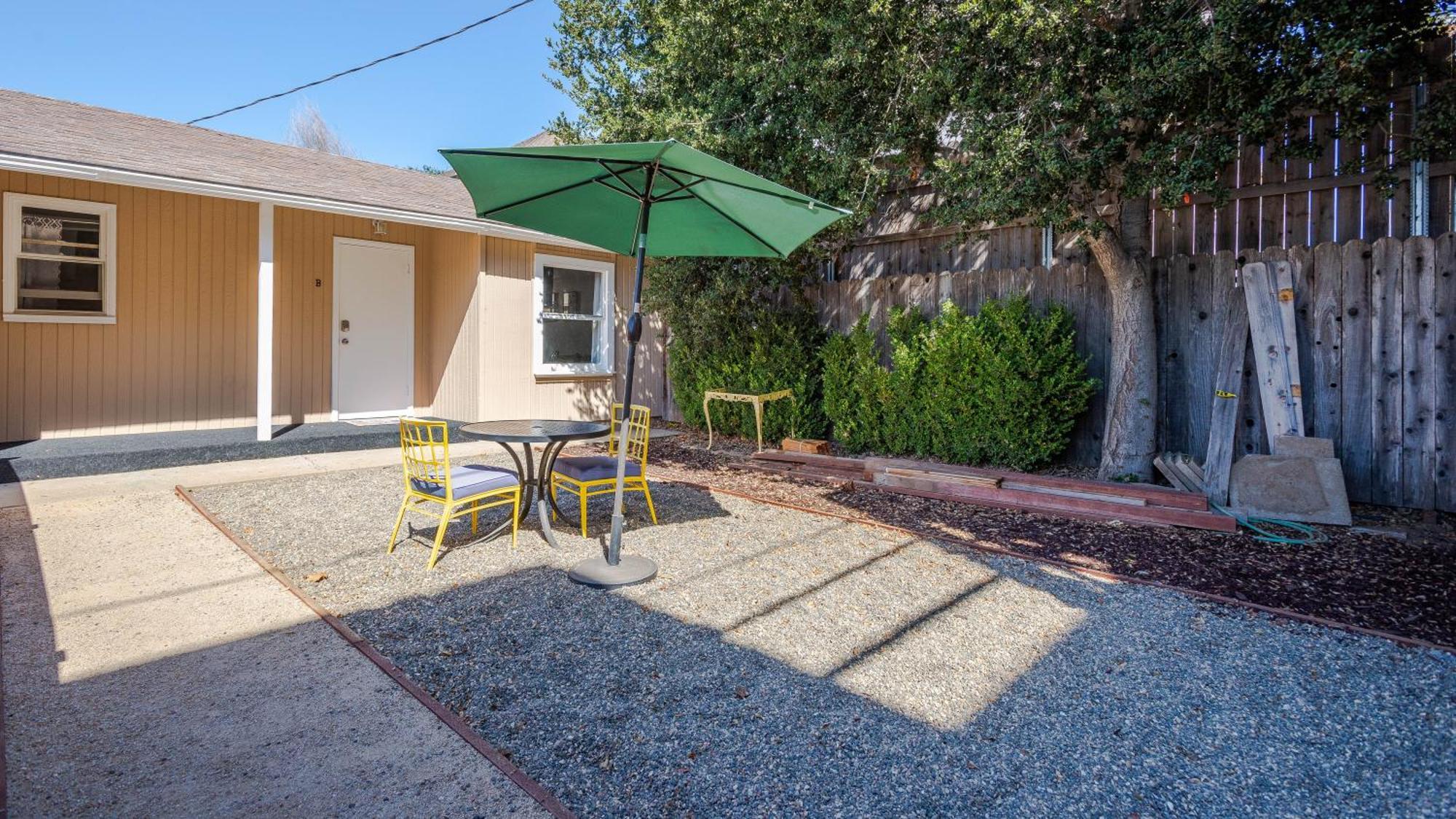 Solvang Bungalow B Exterior photo